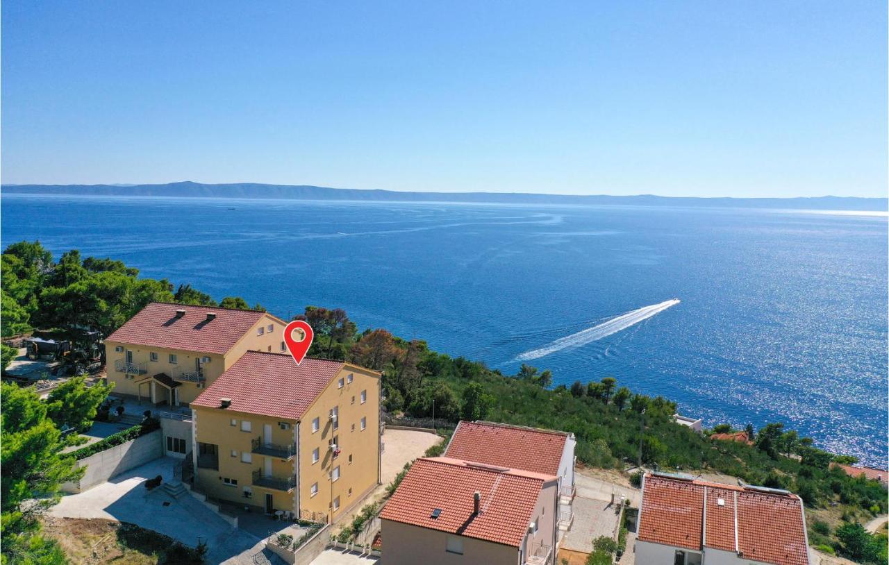 Amazing Apartment In Krvavica With Wifi Extérieur photo